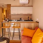 La Fabbrica Del Mediterraneo מלון דירות 3*